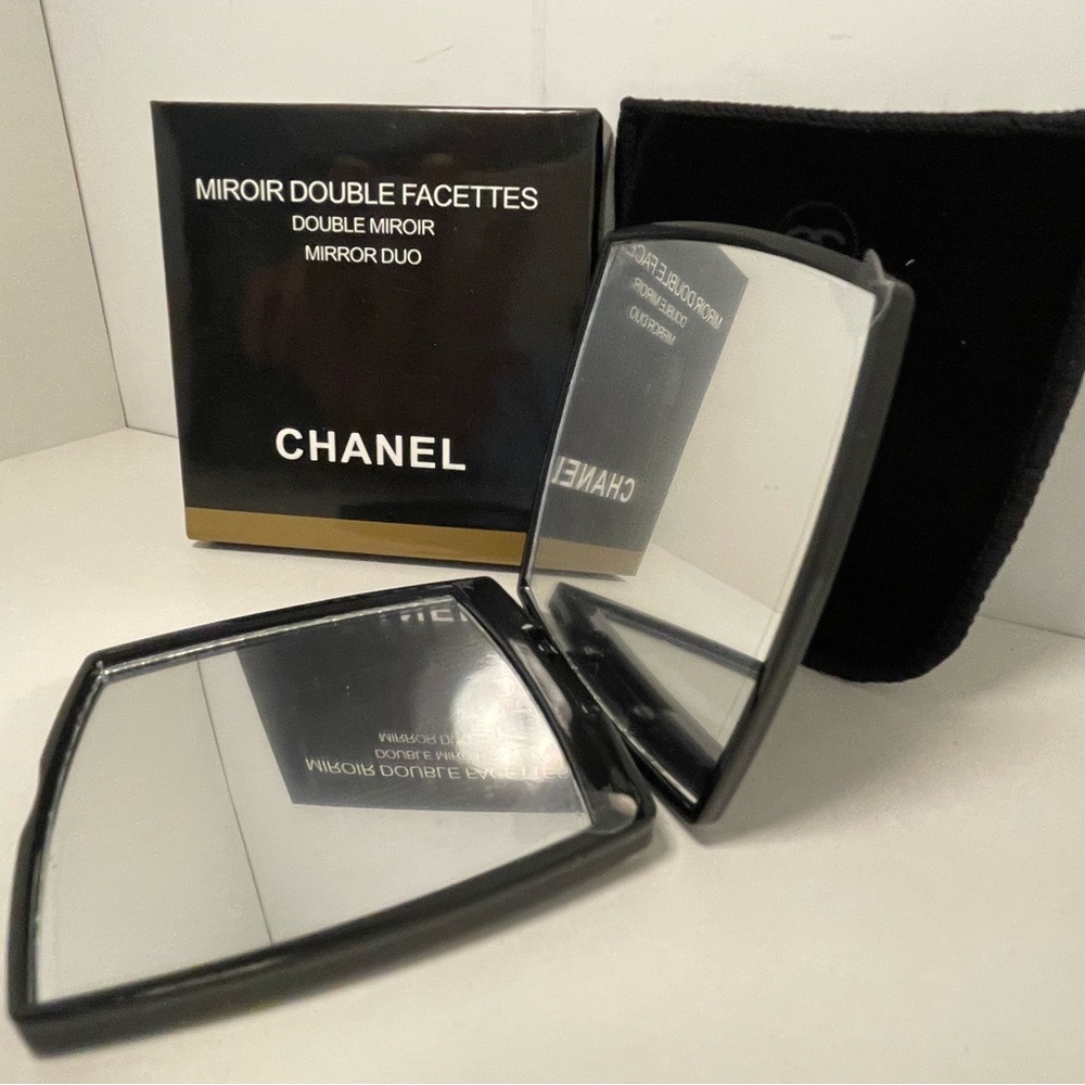 COPY - compact mirror Chanel